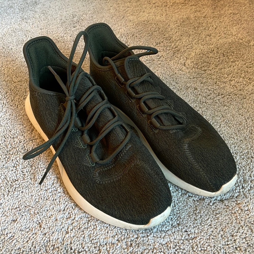 Size 8 Olive green adidas